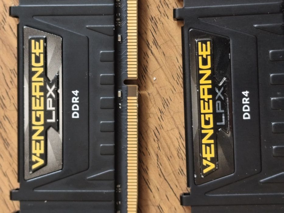 Vand DDR 4  32+8 Gb Vengeance