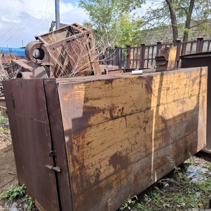 Контейнер для хранения стройматериалов и инструмента