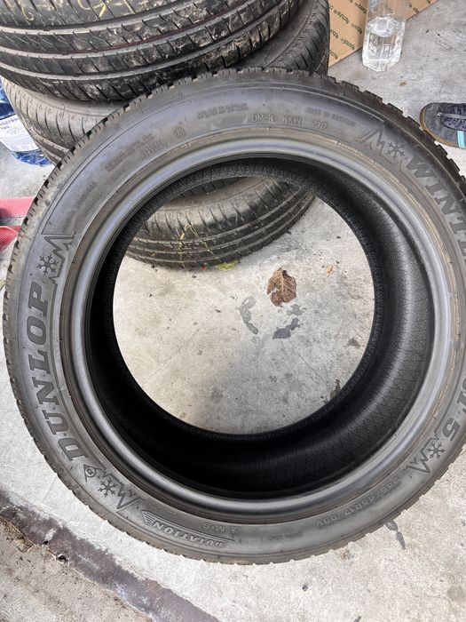 3 anvelope iarna 245/45/17 , Dunlop , 6.5 mm