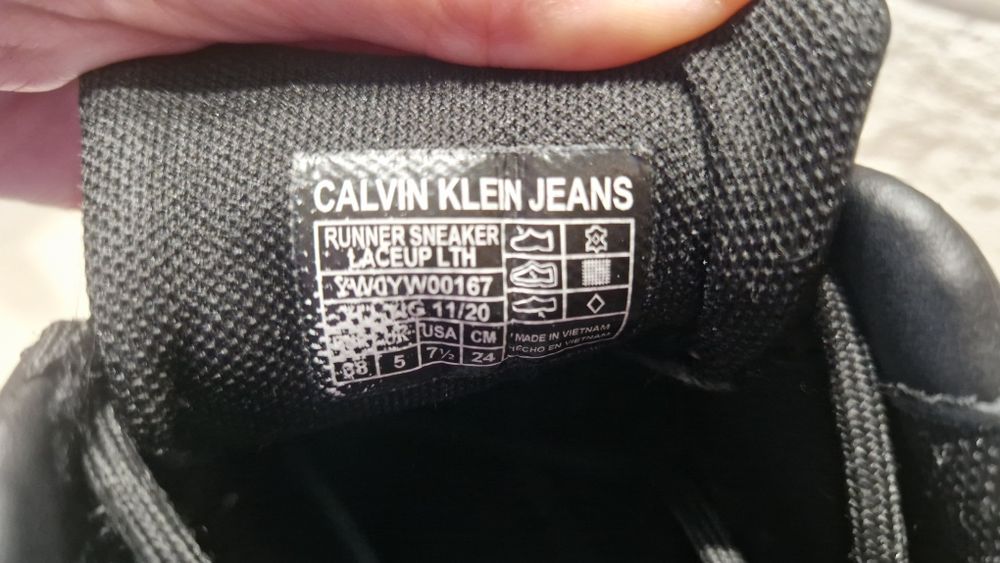 Оригинални сникърси Calvin Klein