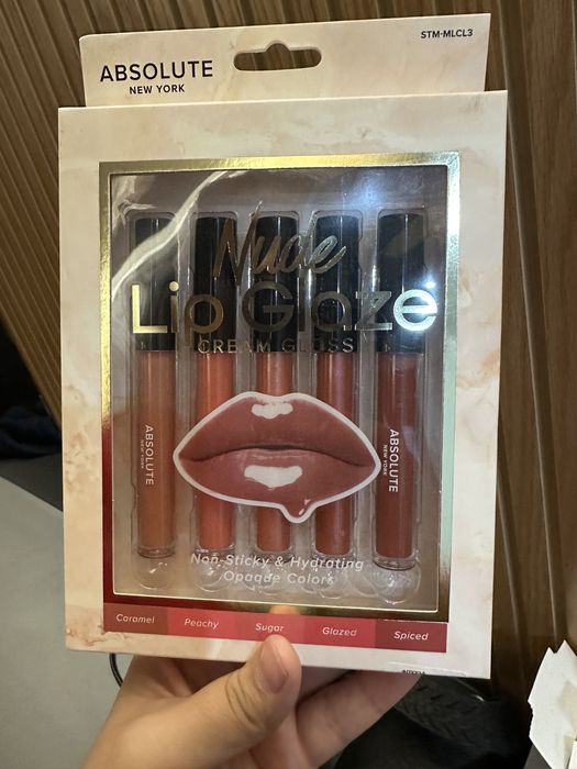 Amerikadan keltirilgan Ayollar lab boʻyogʻi. Помада