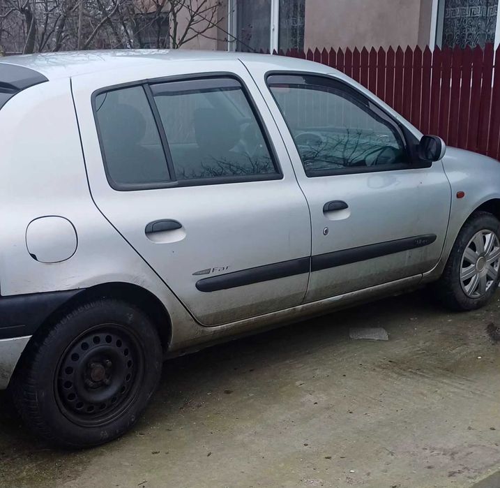 Vand renault clio 2001