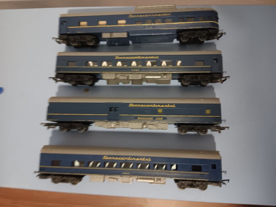 Vand vagoane tren electric scara ho