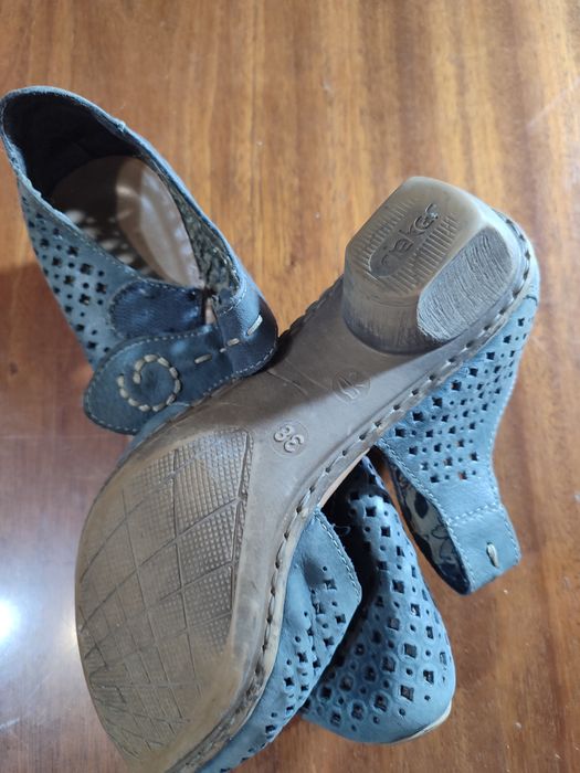 Продам босоножки, 39 р.