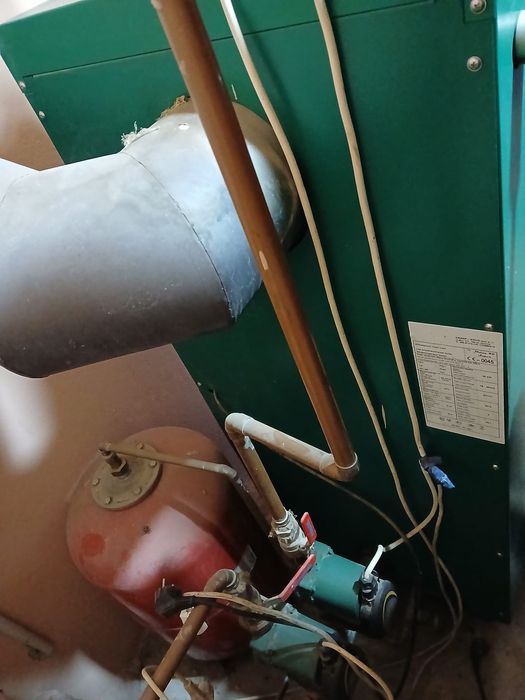 Vând centrală pe lemne Orlan 4