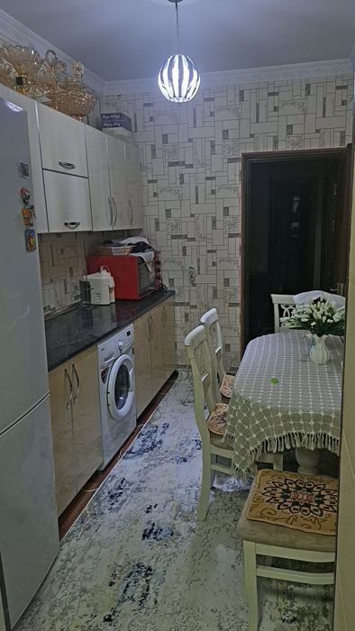 Продаётся 2/4/4 .