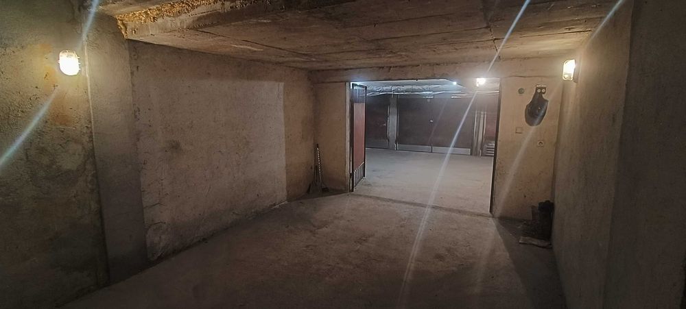 Дава се под наем Гараж / Паркомясто в София, Зона Б-18 - 21 кв.м за 127.5 € - Снимка #4