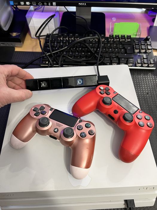 Play Station 4 Pro 1TB  versiune 12