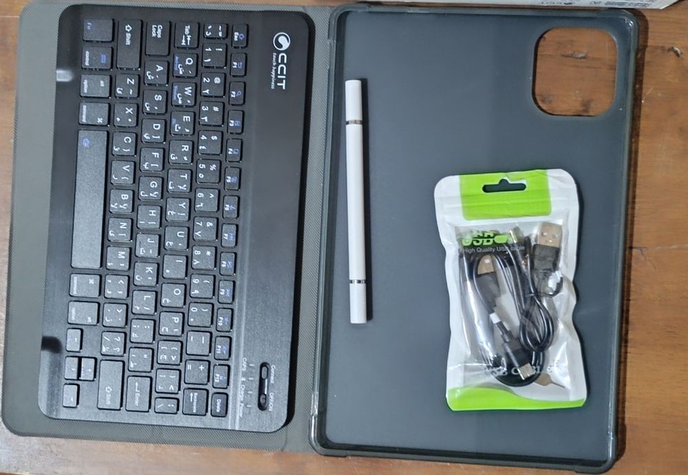 Planshet sotiladi Ccit Tab