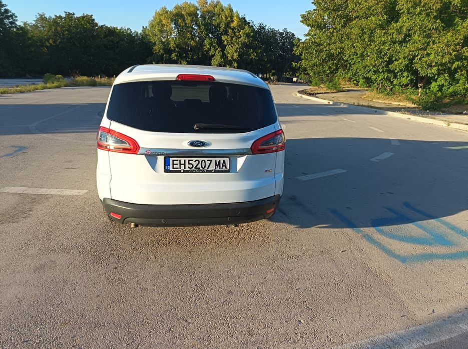 Продавам Ford s-max