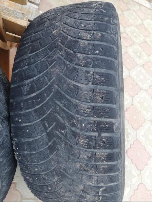 4 диск R18 қысқы дөңгелектерімен (орташа жағдайда)