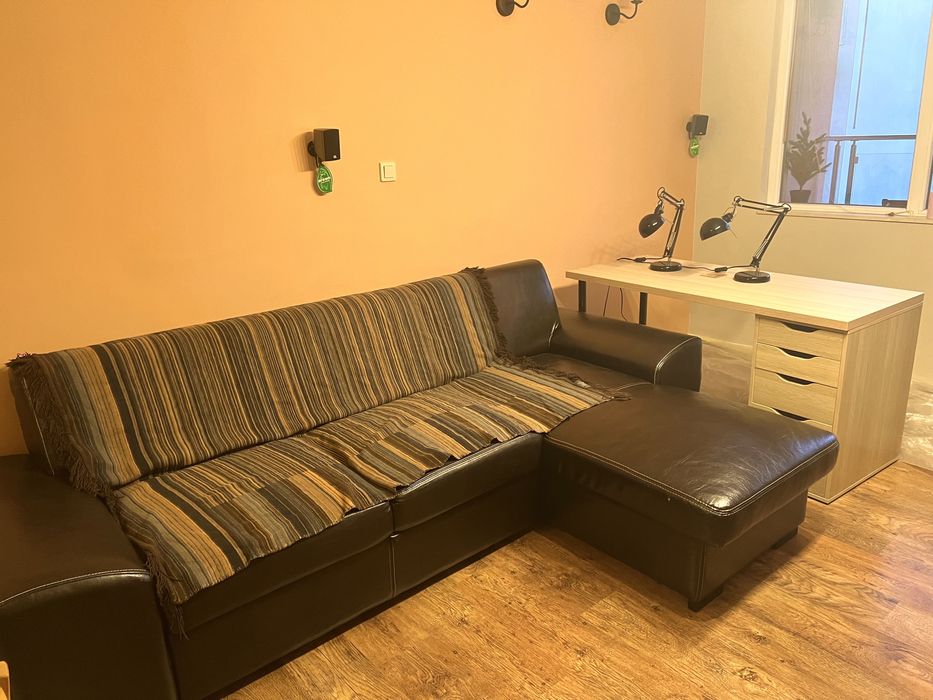 Дава се под наем Двустаен апартамент в София, Център - 72 кв.м за 500 € - Снимка #1