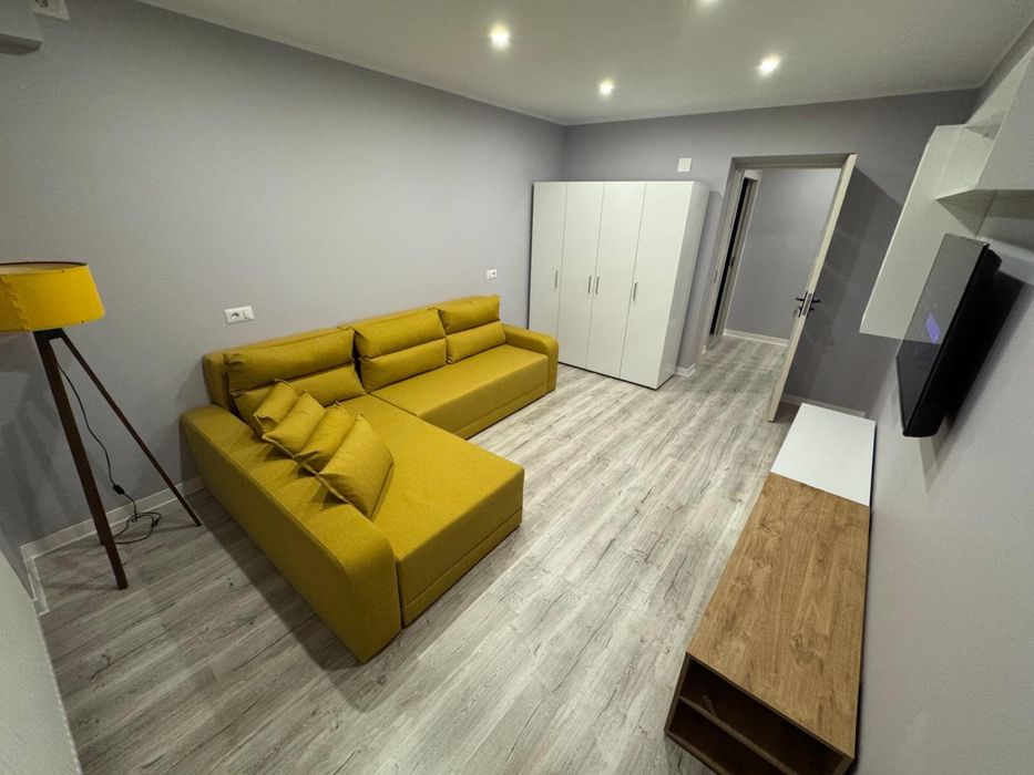 Vand apartament 2 camere, decomandate, zona Energiei