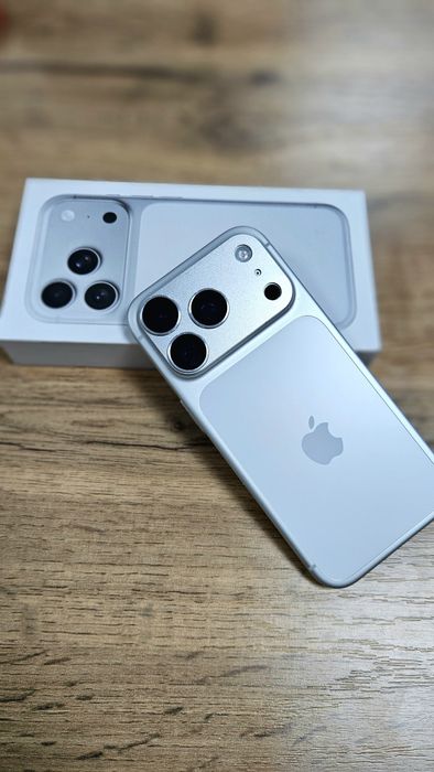 IPhone 17 pro 256 gb silver Technodom