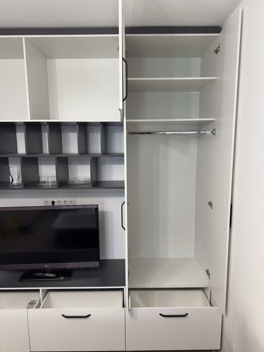 Продам шкаф 270 на 330см