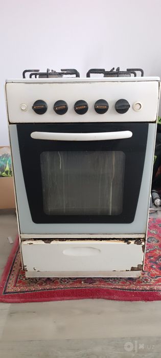 Продам газовую плиту
