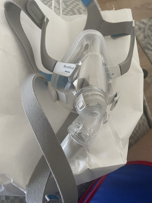 Masca CPAP ResMed AirFit F20 M (Medium) – stare excelentă