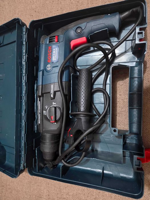 Ciocan rotopercutor model GBH 2-28 D cu valiză