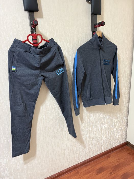 Спортивный костюм