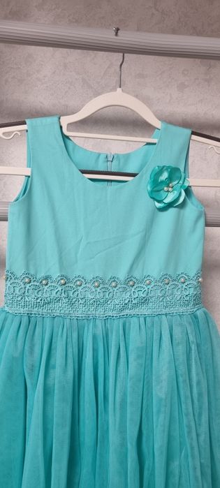 Продам детское праздничное платье