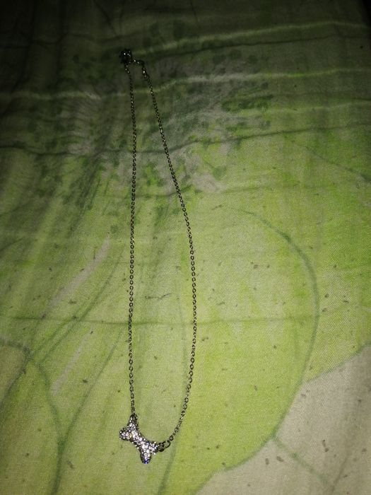 Синджирче и гривна по 1 лева бройката