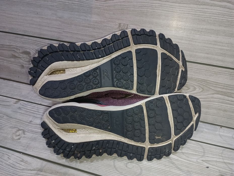 Mizuno Wave N 39
