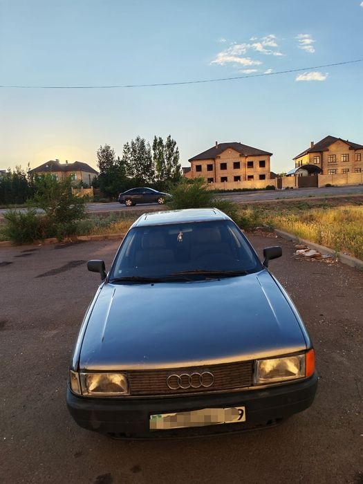 Продаётся автомобиль Audi 80 B3