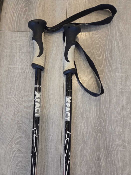 Set schi damă Atomic – schiuri Cloud 7 + clăpari Atomic + bețe