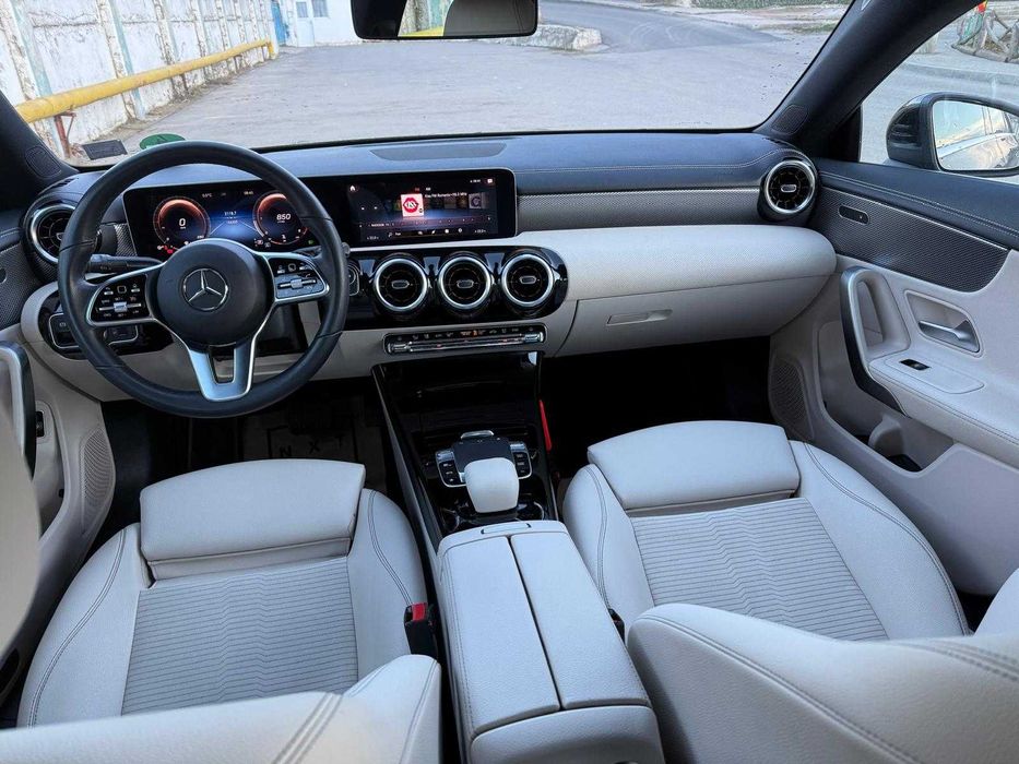 Mercedes CLA Automata, interior crem  , TVA 21% deductibil