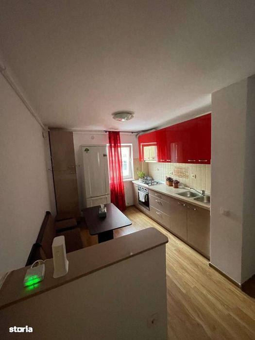 Apartament 2 camere decomandat, Tractorul