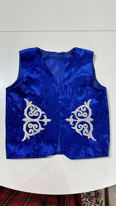 Костюм нацональный