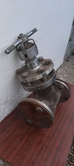 Задвижка из нержавейки