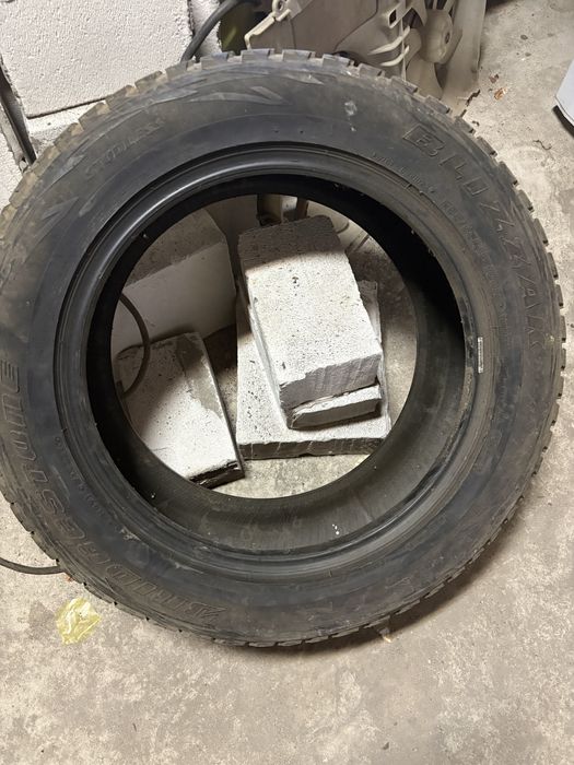 Bridgestone 255 /55 R18 одна штука