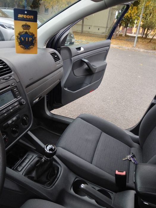 Vând Volskwagen golf 5