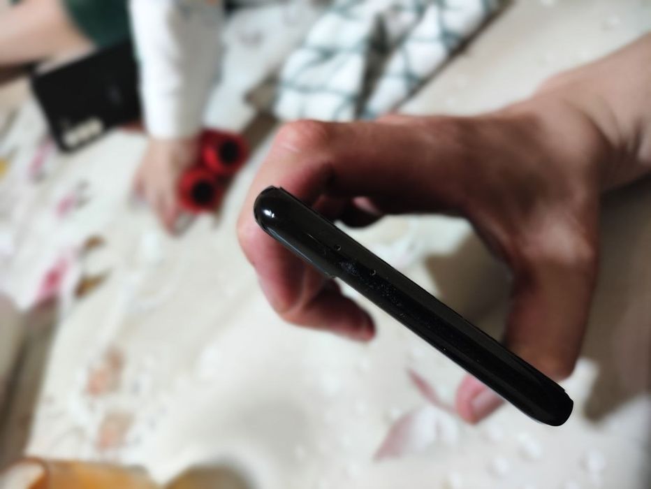 Samsung s21 plus 12gb 256gb ideal