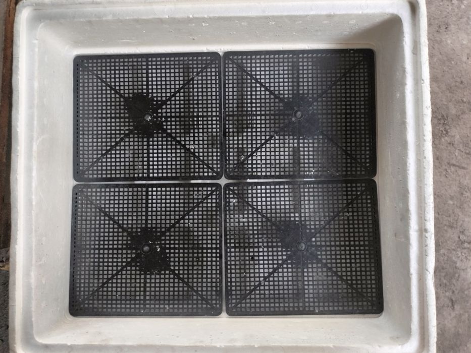 Инкубатор наседка