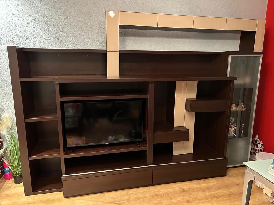 Mobila living + 6 scaune + masuta cafea