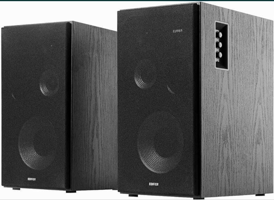 Edifier 2750 DB.