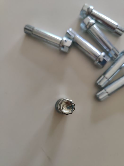 Cheie stelara pentru desfacut prezoane tuning Japan Racing