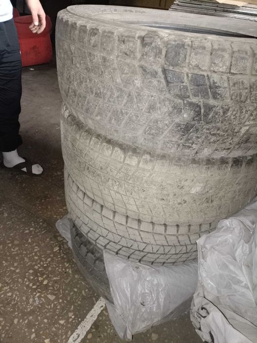 Продам покрышки 275/65 Р17