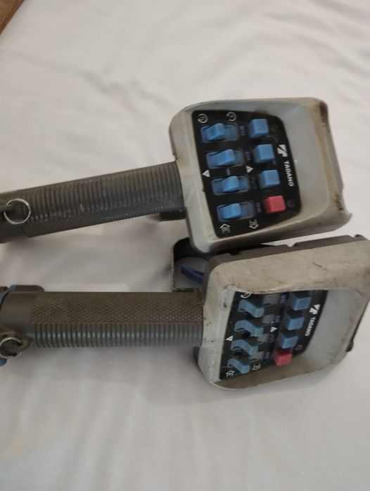 Продам опорный подшипник на КМУ.