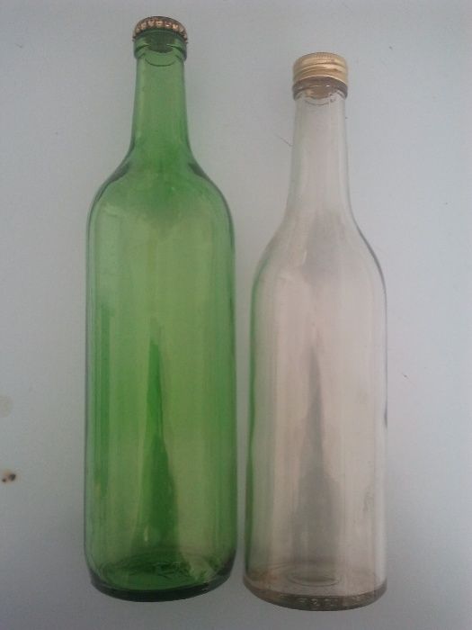 Стъклени буркани и бутилки за консерви различни размери