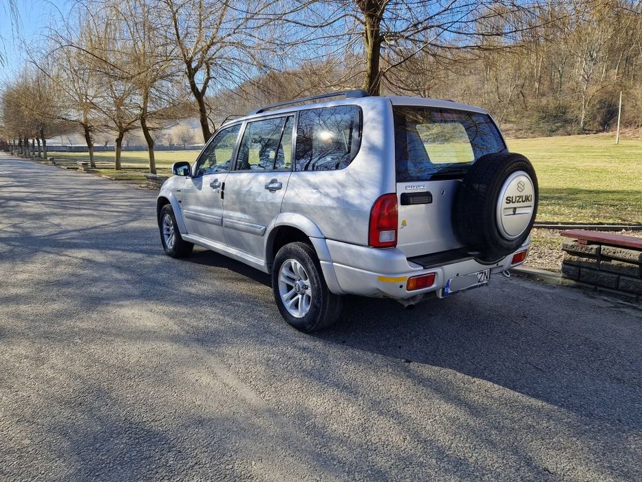 Suzuki grand vitara xl7