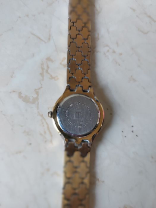 Superb ceas dama Tissot,quartz,baterie noua,model elegant deosebit