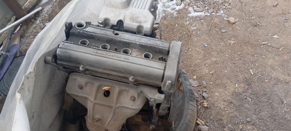 Мотор бу Хонда СРВ  В20. Прогарела прокладка. Был маленький расход мас