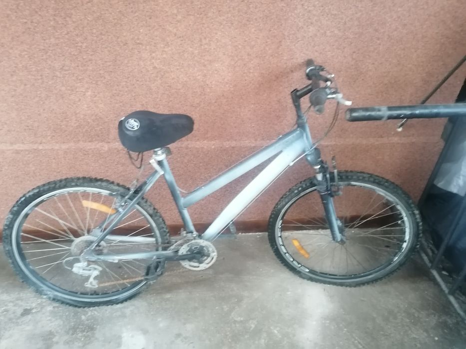 Ски каска межу М и Л размер и  три бр колела