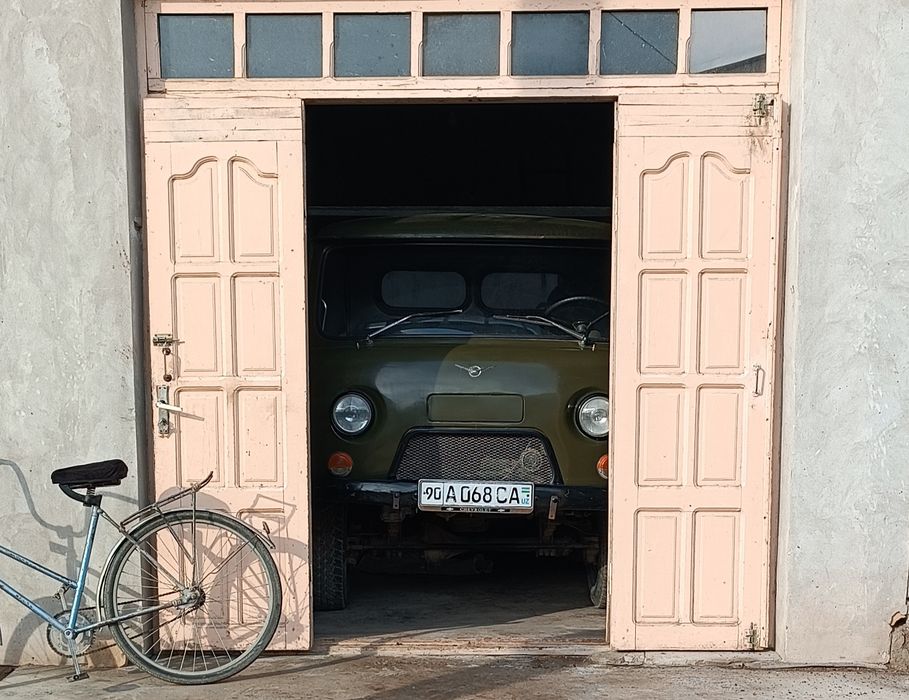Uaz bortavoy sotiladi