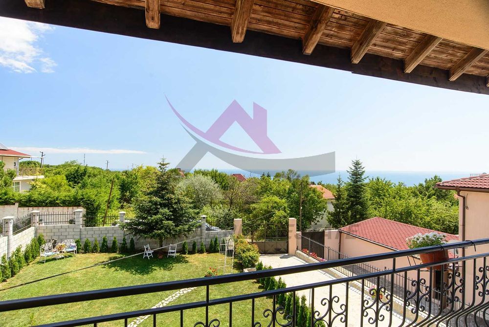 Дава се под наем Къща в Варна, Галата - 150 кв.м за 2600 € - Снимка #8