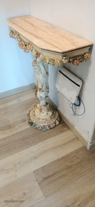 Mobilă sculptata lemn masiv cu blat de marmură naturală anii 1920