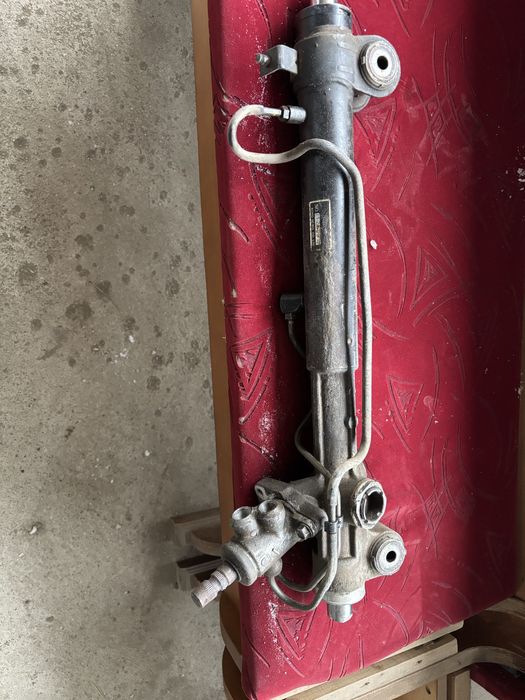 Продам рулевую рейку